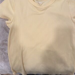 Old Navy Light Yellow Short Sleeve Tee